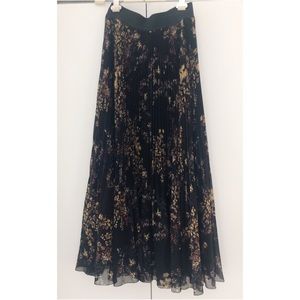 ARITZIA - twirl skirt